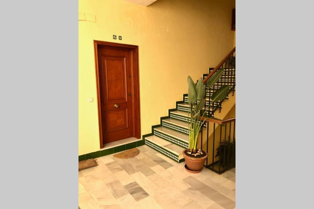 Gatu Villa Palma, Aire Acc Y Confort En El Centro Historico, " Preferente Mayores De 25 Anos Y Familias " El Puerto de Santa Maria Exterior photo